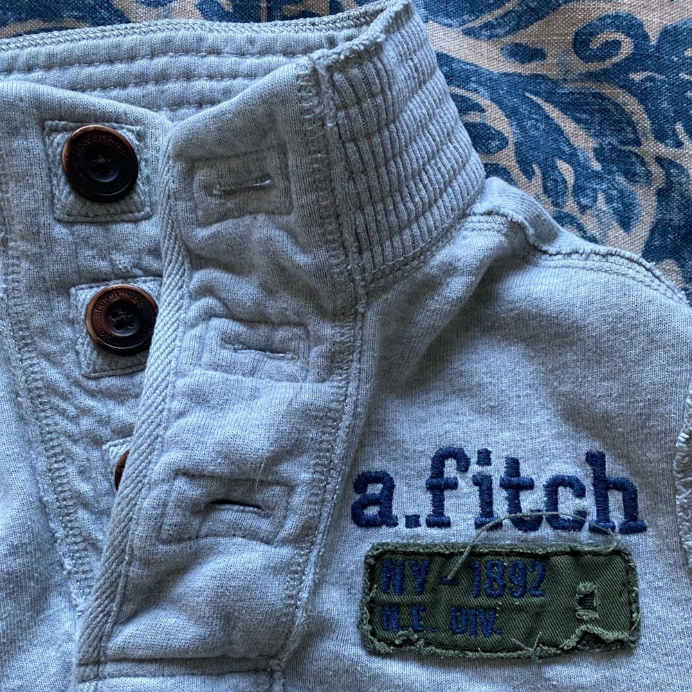 Abercrombie & Fitch sweatshirt gray youth L